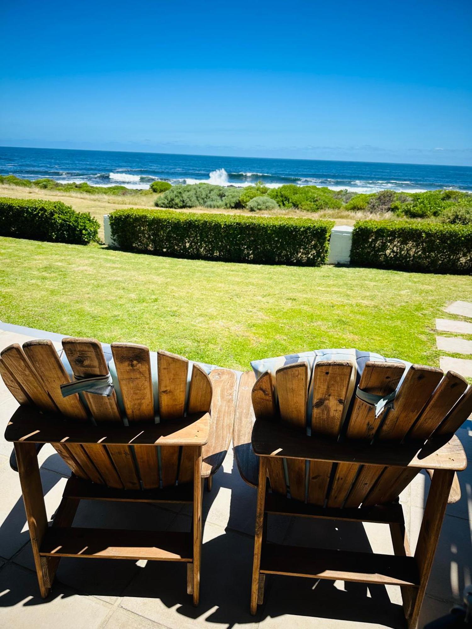 Seapearl Oceanfront Villa And Cottage Hermanus Eksteriør billede