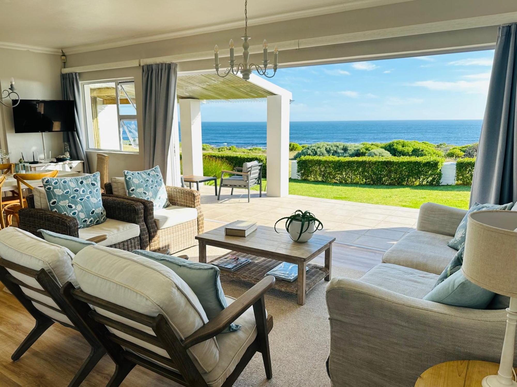 Seapearl Oceanfront Villa And Cottage Hermanus Eksteriør billede