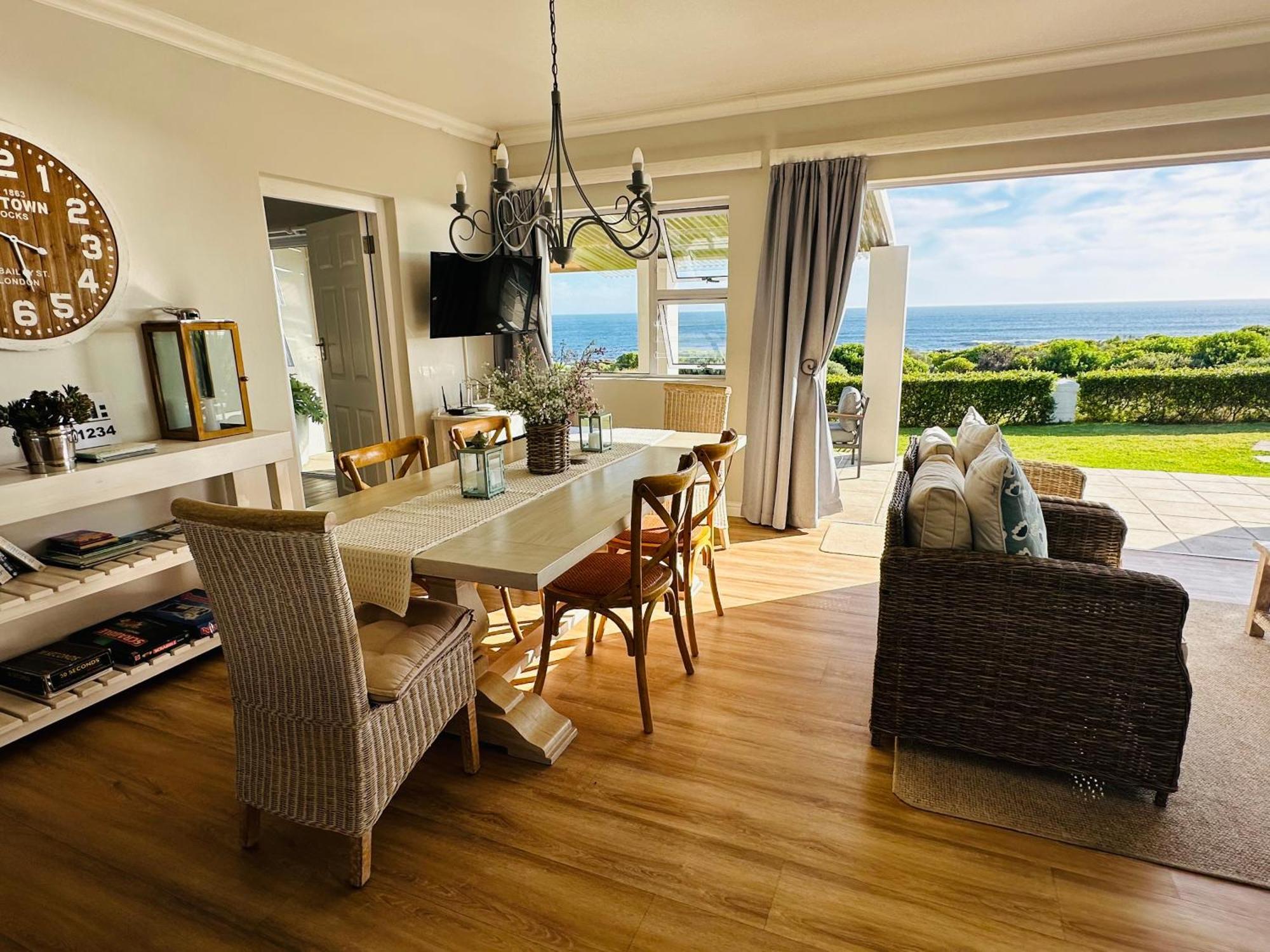 Seapearl Oceanfront Villa And Cottage Hermanus Eksteriør billede