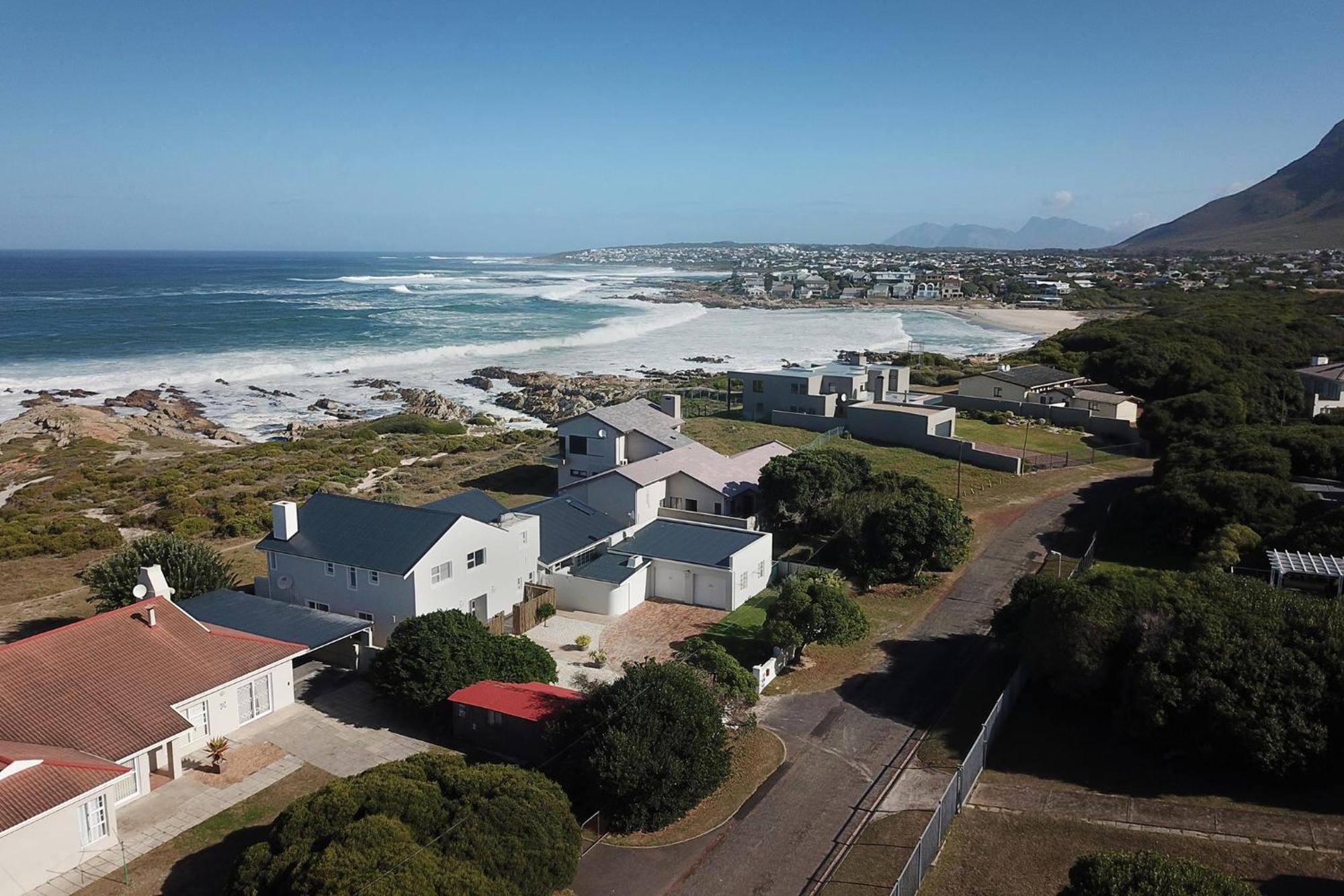 Seapearl Oceanfront Villa And Cottage Hermanus Eksteriør billede