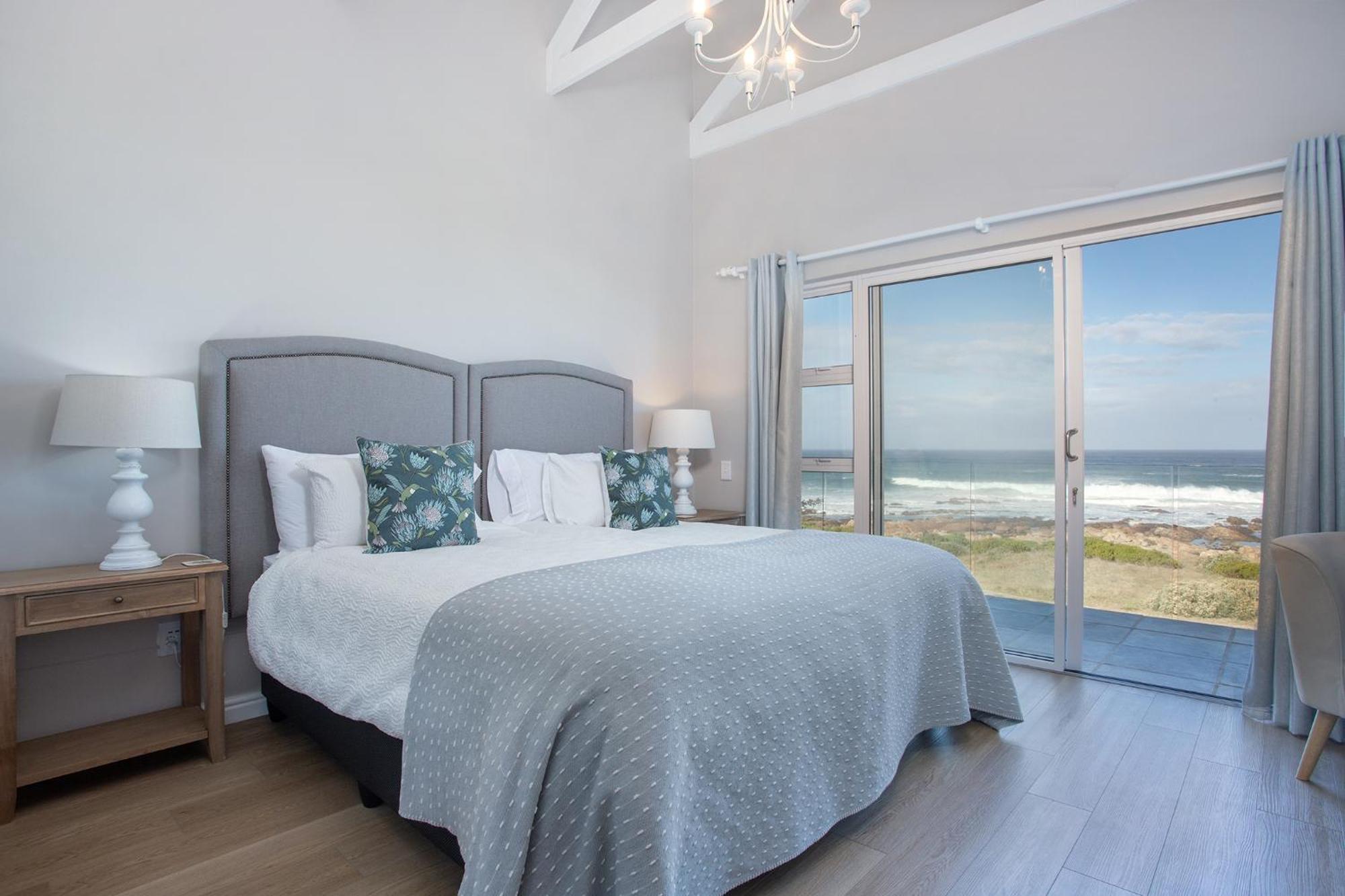 Seapearl Oceanfront Villa And Cottage Hermanus Eksteriør billede